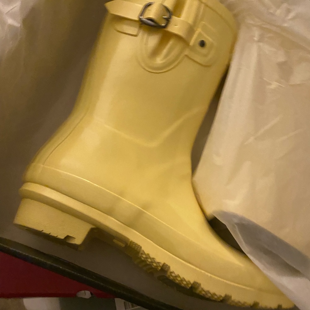 NWT London fog size 9 rain boots